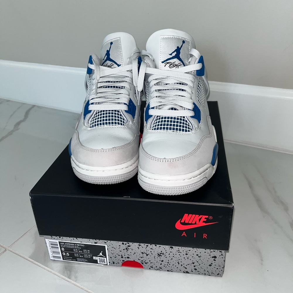 Air Jordan 4 Military Blue
